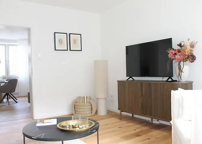 Schoener Wohnen Mit Balkon Im Herzen Der Stadt 4 Personen Lejlighed *